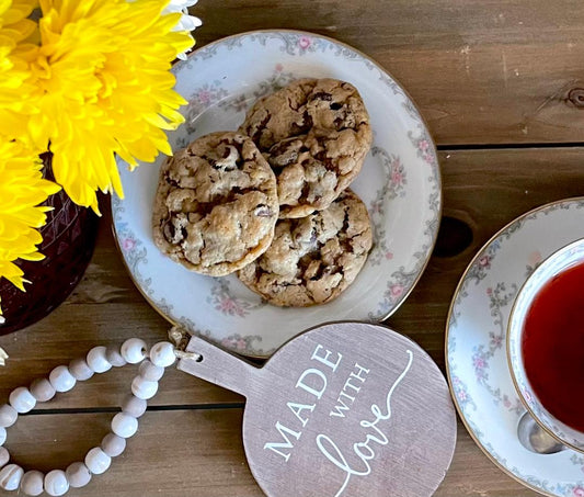 Oatmeal Walnut Chocolate Chip Cookies